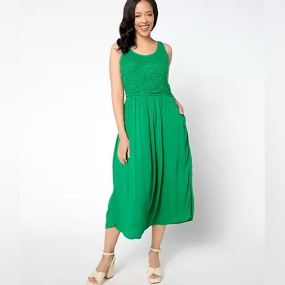 Destination 365 Regular Crinkle Chiffon Crochet Maxi Dress Emerald Green 1X NWT - Picture 1 of 16